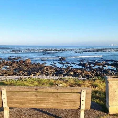 Sun Kiss Beach Cottage Cape Town Exterior photo