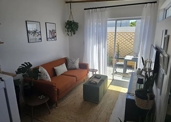 Sun Kiss Beach Cottage